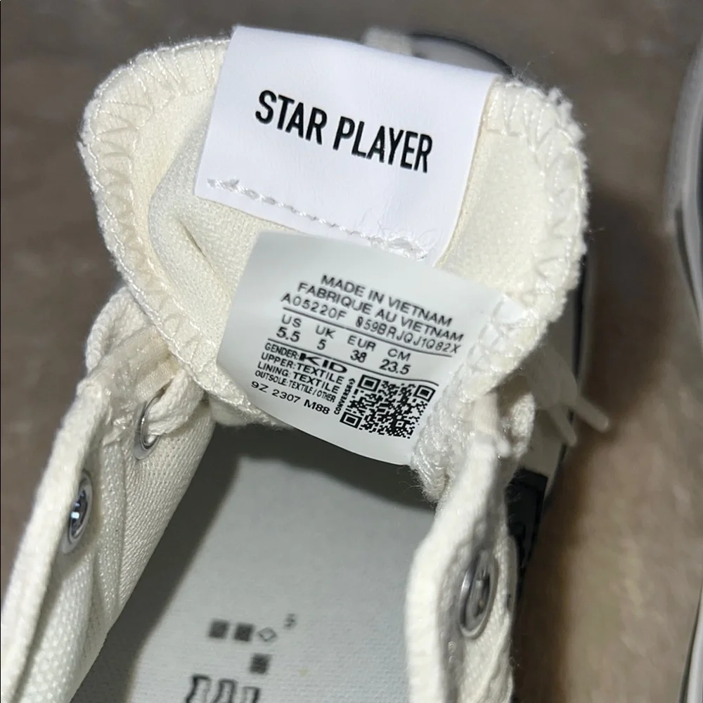 Converse All Star‎ White Sneakers